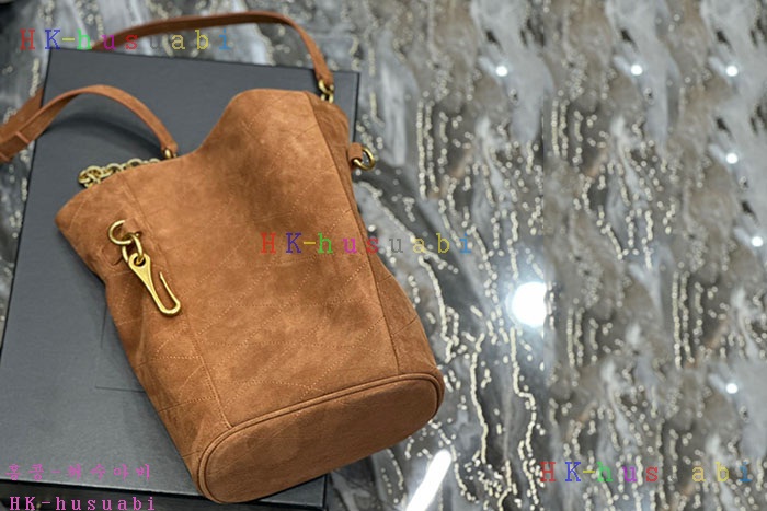 ★미러급★입생로랑  YSL 르 메일론 후크 버킷백 686310