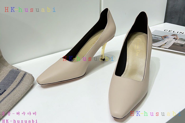 NEW 디올 신발 신상 DR 682710