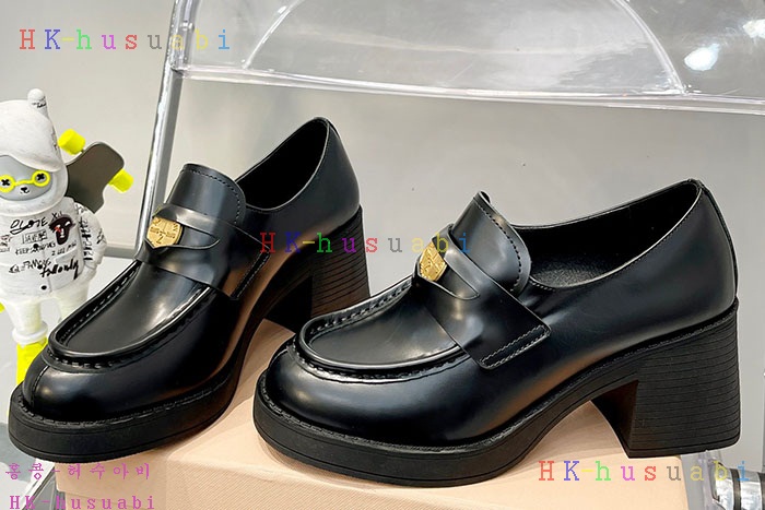 NEW 미우미우 신발 신상 MU 965210