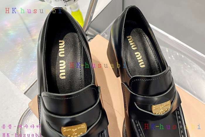 NEW 미우미우 신발 신상 MU 965210