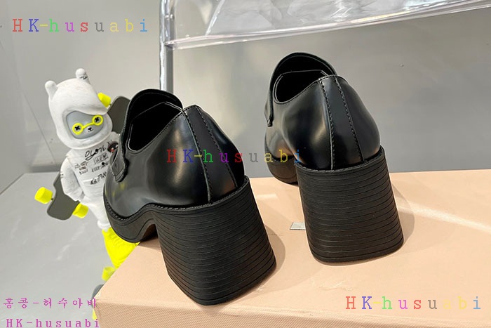 NEW 미우미우 신발 신상 MU 965210