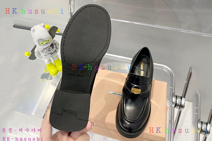 NEW 미우미우 신발 신상 MU 965210