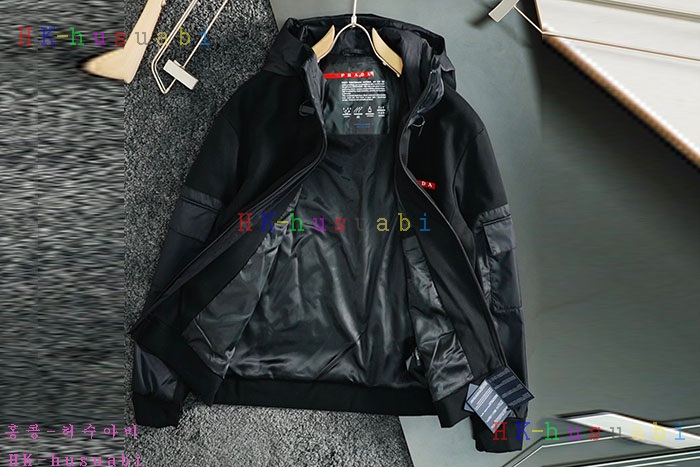NEW 프라다 후드집업 신상 P 5828819