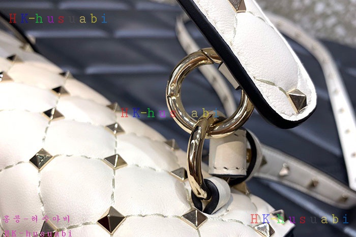 ★미러급★발렌티노 락스터드 스파이크백 2W2B0K71-5