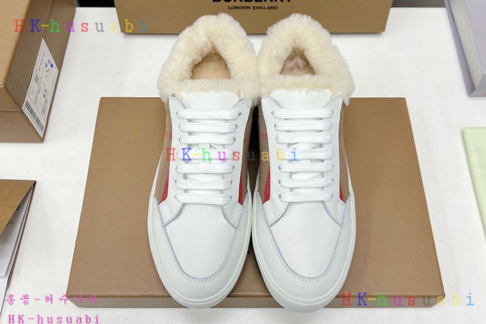 NEW 버버리 스니커즈 신상 BB 952701