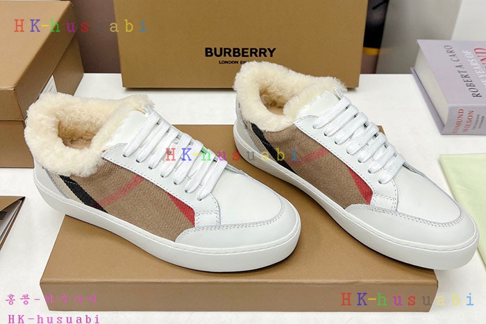 NEW 버버리 스니커즈 신상 BB 952701
