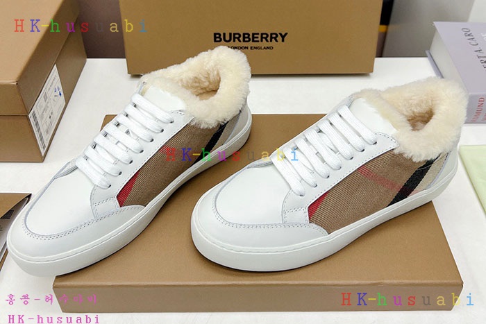 NEW 버버리 스니커즈 신상 BB 952701