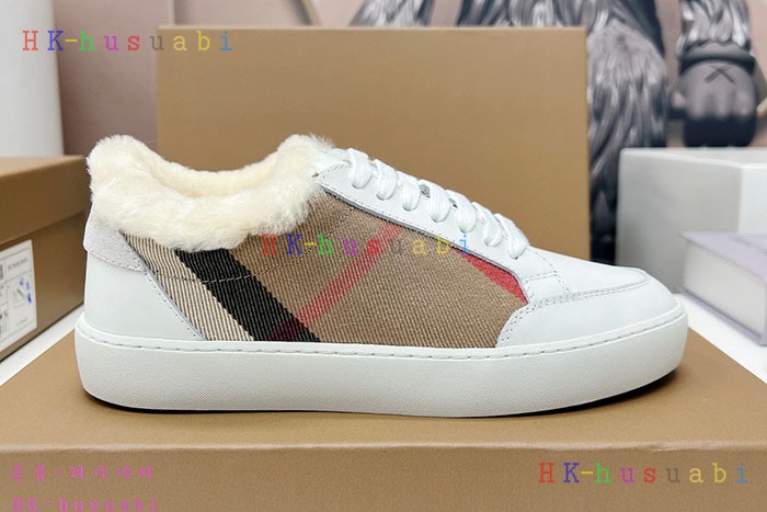 NEW 버버리 스니커즈 신상 BB 952701