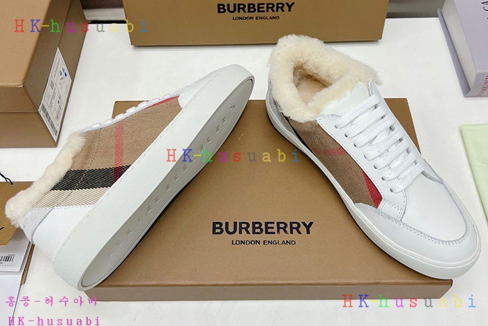 NEW 버버리 스니커즈 신상 BB 952701
