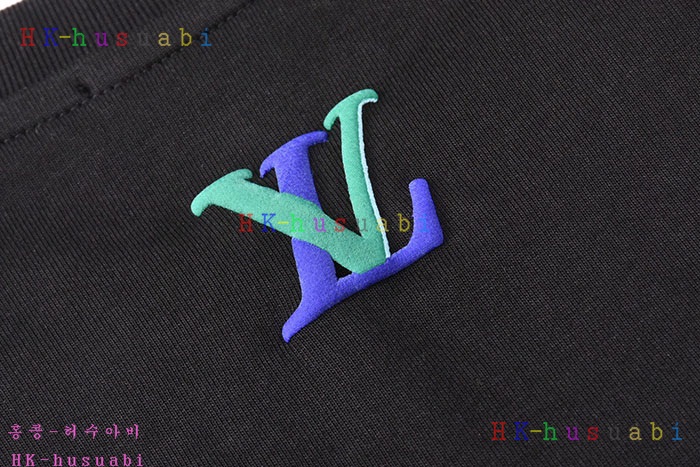 NEW 루이비통 반팔티 신상 LV 958834