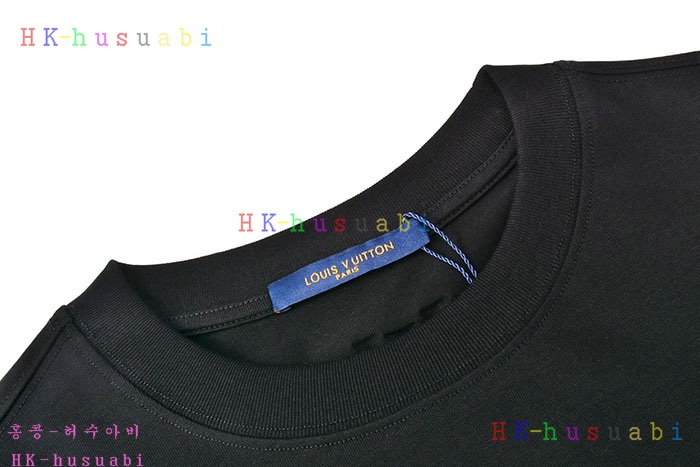 NEW 루이비통 반팔티 신상 LV 958834