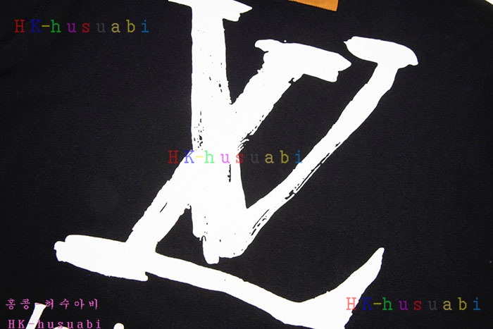 NEW 루이비통 반팔티 신상 LV 958846