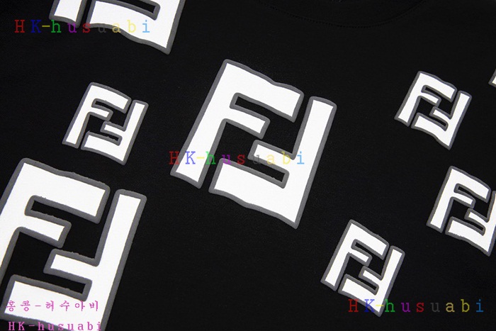 NEW 펜디 반팔티 신상 FD 8892512