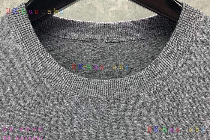 NEW 톰브라운 반팔 신상 TB 968883