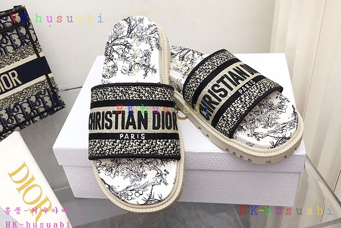 NEW 디올 신발 신상 DR 875509
