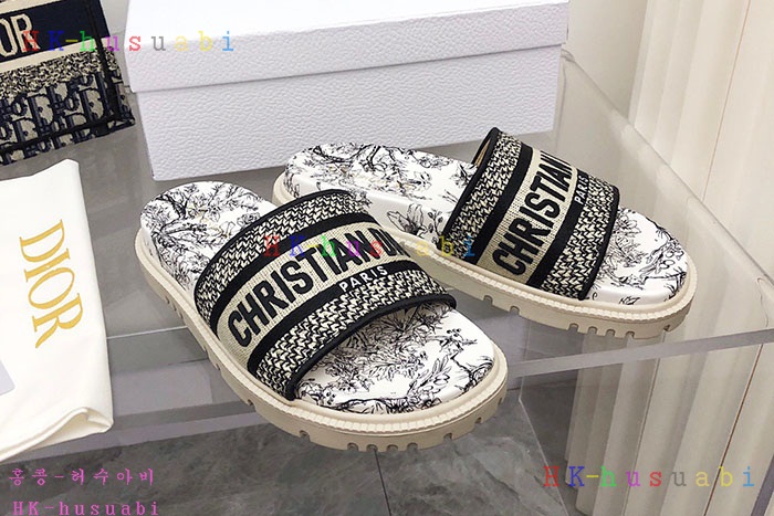 NEW 디올 신발 신상 DR 875509