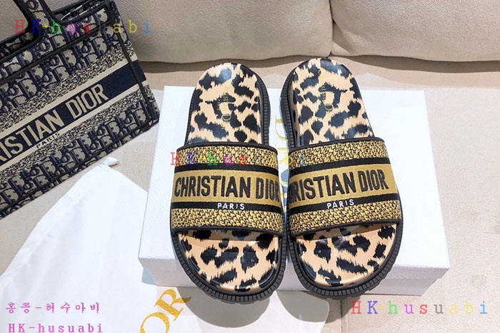 NEW 디올 신발 신상 DR 875517