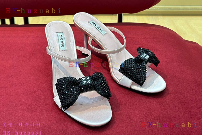 NEW 미우미우 신발 신상 MU 8999240