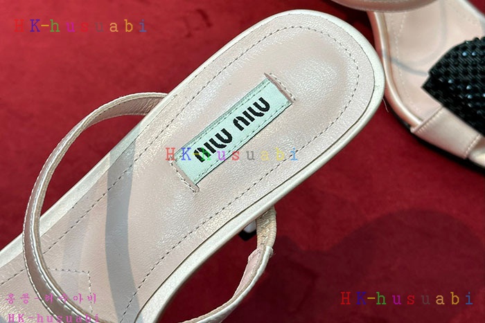 NEW 미우미우 신발 신상 MU 8999240