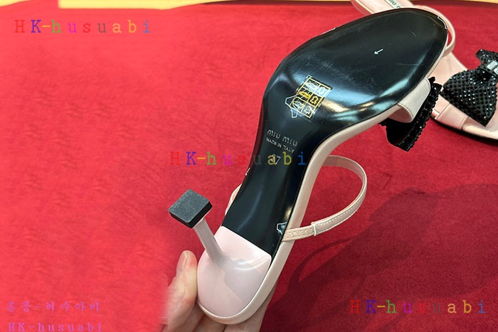 NEW 미우미우 신발 신상 MU 8999240