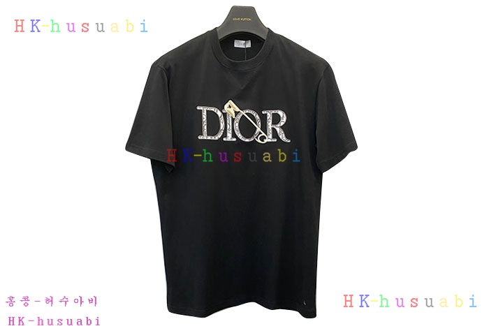 NEW 디올 반팔티 신상 DR 772253