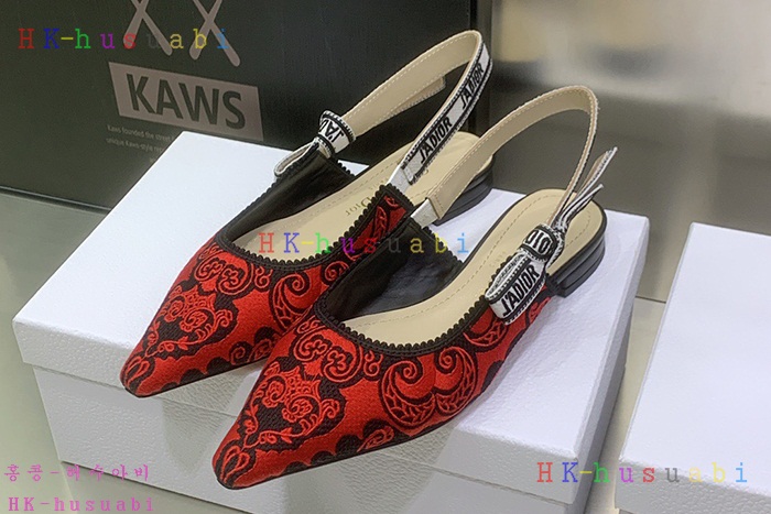 NEW 디올 신발 신상 DR 954257