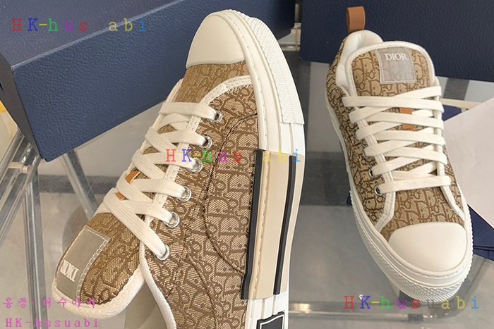 NEW 디올 신발 신상 DR 958806