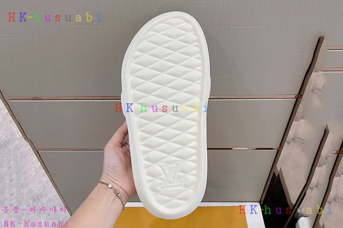 NEW 루이비통 샌들 신상 LV 753320
