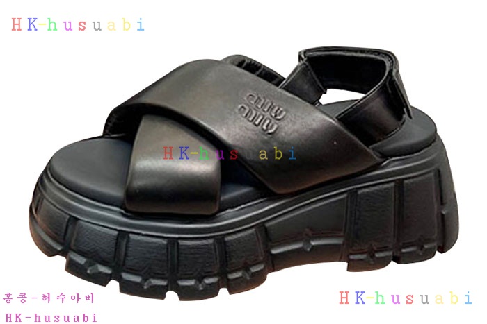 NEW 미우미우 샌들 신상 M682202