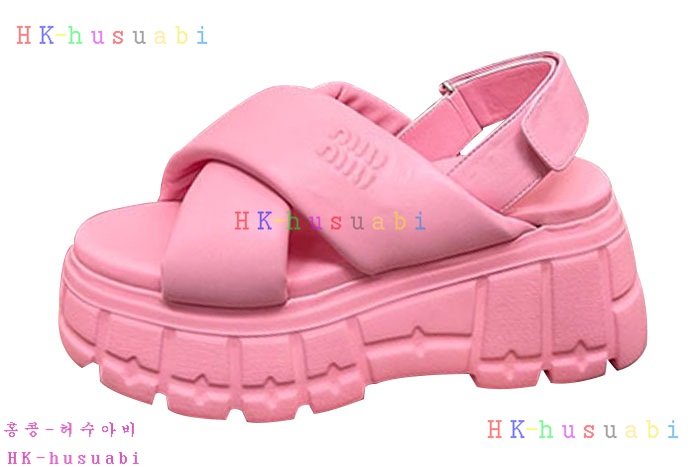 NEW 미우미우 샌들 신상 M682201