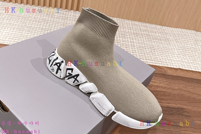 NEW 발렌시아가 신발 신상 C 857003