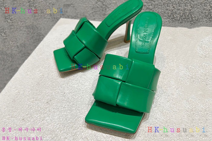 NEW 보테가베네타 샌들 신상 BV 857554