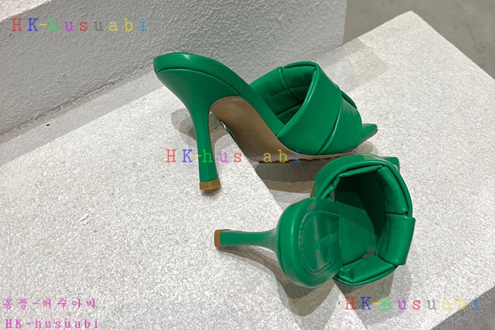 NEW 보테가베네타 샌들 신상 BV 857554