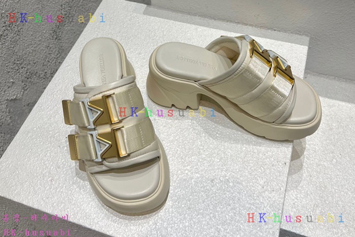 NEW 보테가베네타 샌들 신상 BV 824013