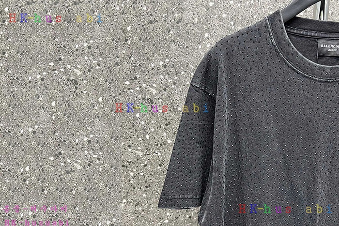 NEW 발렌시아가 반팔티 신상 B 857203