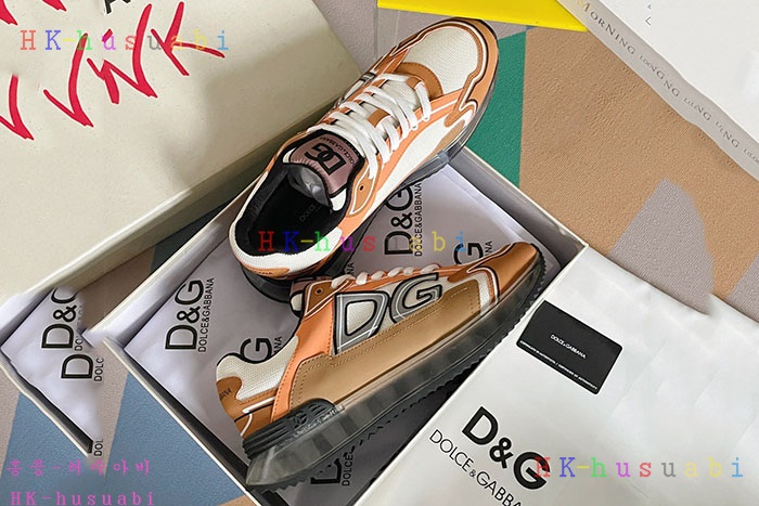 NEW 돌체앤가바나 스니커즈 신상 DG 857113