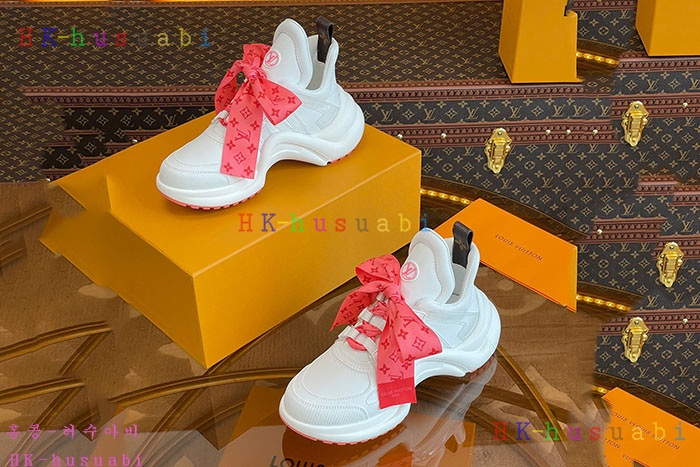 NEW 루이비통 스니커즈 신상 LV 982408
