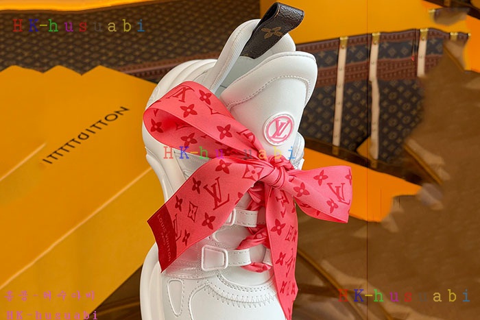 NEW 루이비통 스니커즈 신상 LV 982408