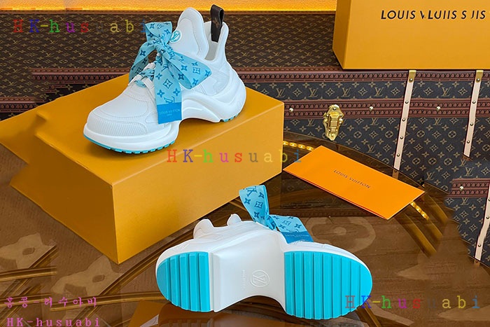 NEW 루이비통 스니커즈 신상 LV 982407