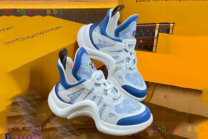 NEW 루이비통 스니커즈 신상 LV 982403