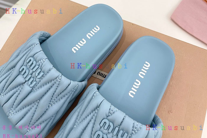 NEW 미우미우 신발 신상 MU 8857223