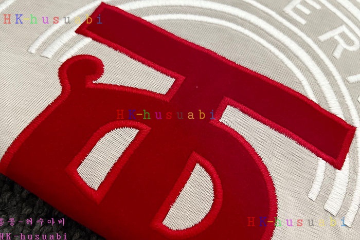NEW 버버리 반팔티 신상 BB  747001