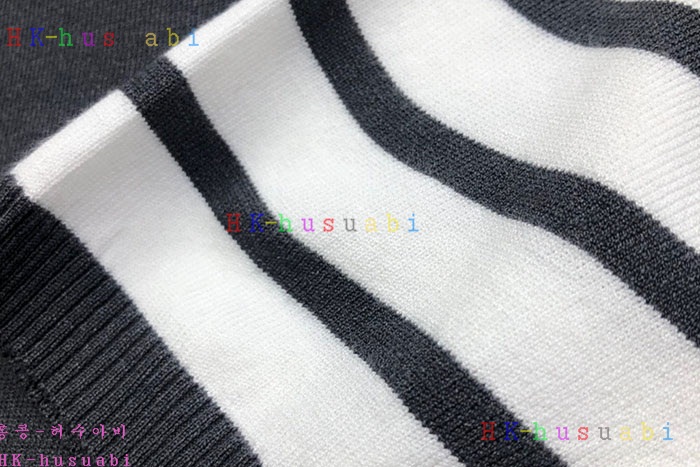 NEW 톰브라운 반팔티 신상 TB 4285028