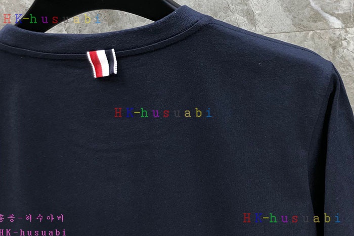 NEW 톰브라운 반팔티신상 TB 4285026