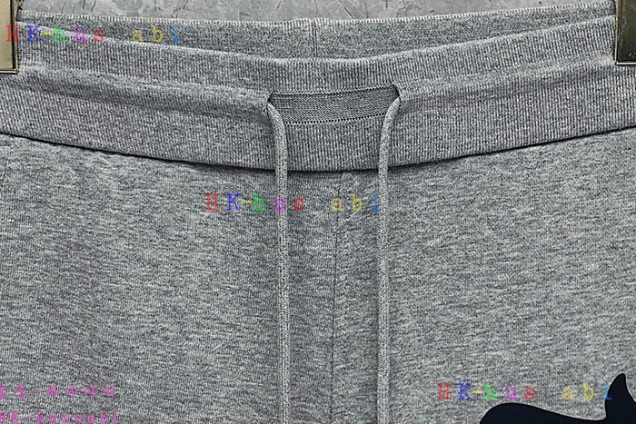 NEW 톰브라운 반바지 신상 TB 3250018
