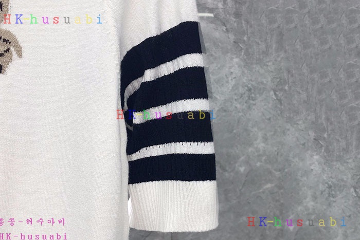 NEW 톰브라운 반팔 신상 TB 328553
