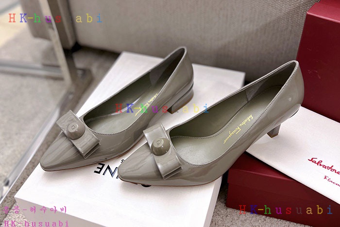 NEW 페라가모 신발 신상 F 666502
