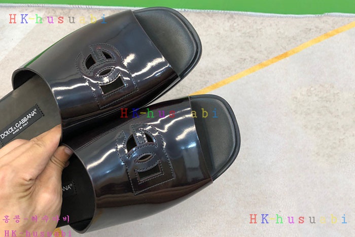 NEW 돌체앤가바나 샌들 신상 DG 652501
