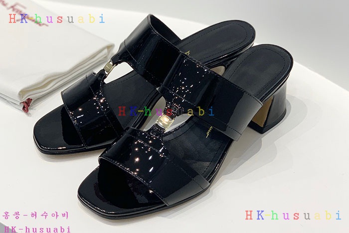 NEW 페라가모 샌들 신상 F 572201