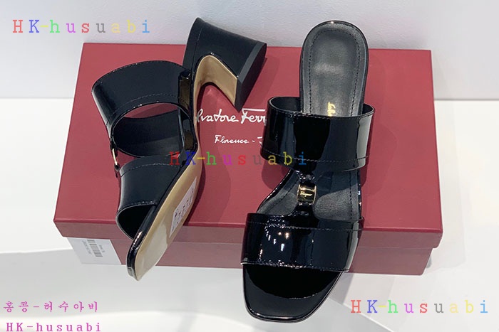 NEW 페라가모 샌들 신상 F 572201